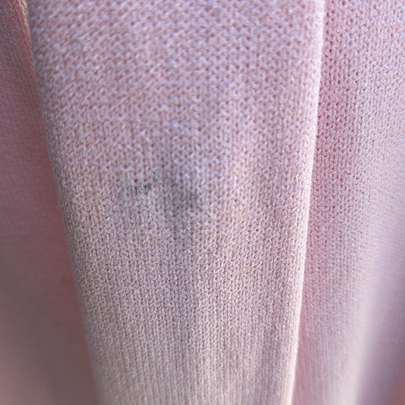 St John evening - 2 piece pink knit with bejewelled accents - Picture 7 of 7